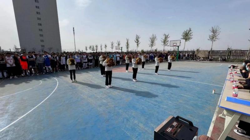 以热爱为梦想，以热爱为声誉！第四届校园篮球争霸赛