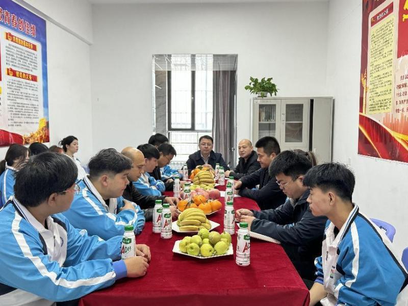 听“生”音，助生长--学院“一站式”学生社区开展“书记、院长下昼茶活动”