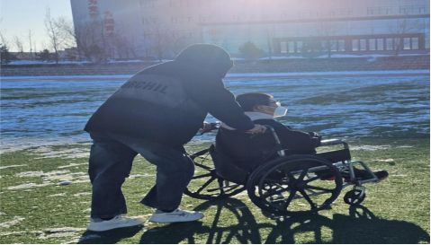 雷锋就在我们身边