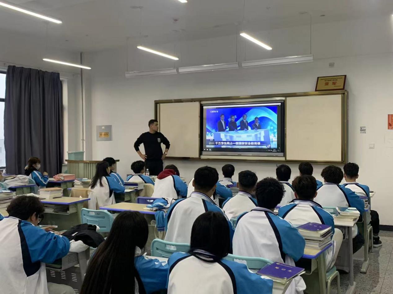 牢靠树立国家清静意识，提升国家清静素养