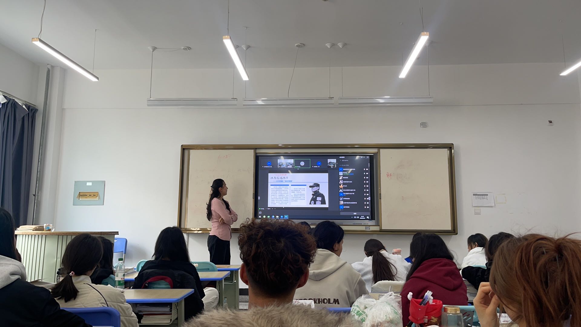 ?铸魂宣讲凝共识  石榴花开育新人——新疆Z6尊龙凯时职业手艺学经济治理学院关于开展铸定中华民族配合体意识主题宣讲听后感