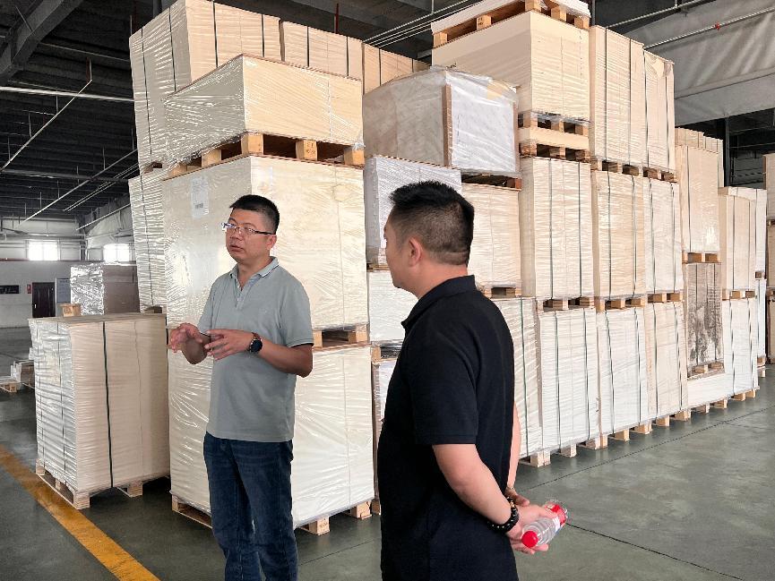 电子信息工程学院赴乌鲁木齐海洋彩印有限公司开展“访企拓岗”专项活动