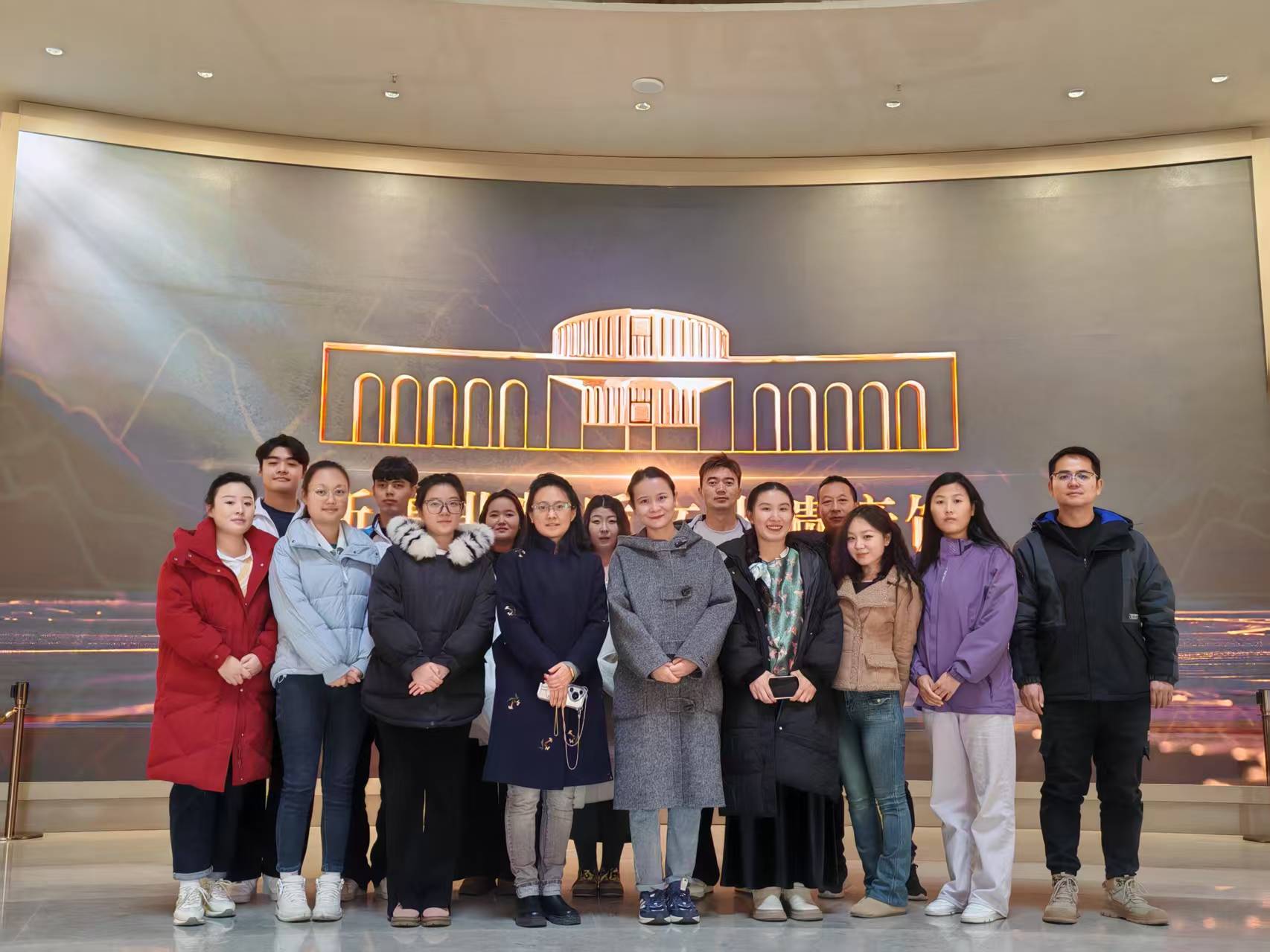 经济治理学院举行关于“物流新视野：从基础认知到生长前瞻”的专题讲座